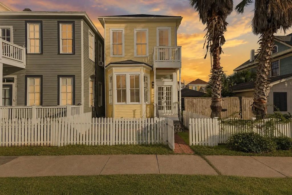 1607 Market Street, Galveston