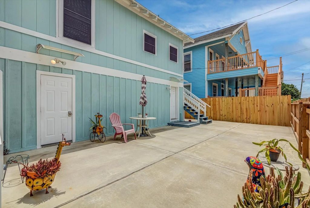 1708 19th St Street 3, Galveston