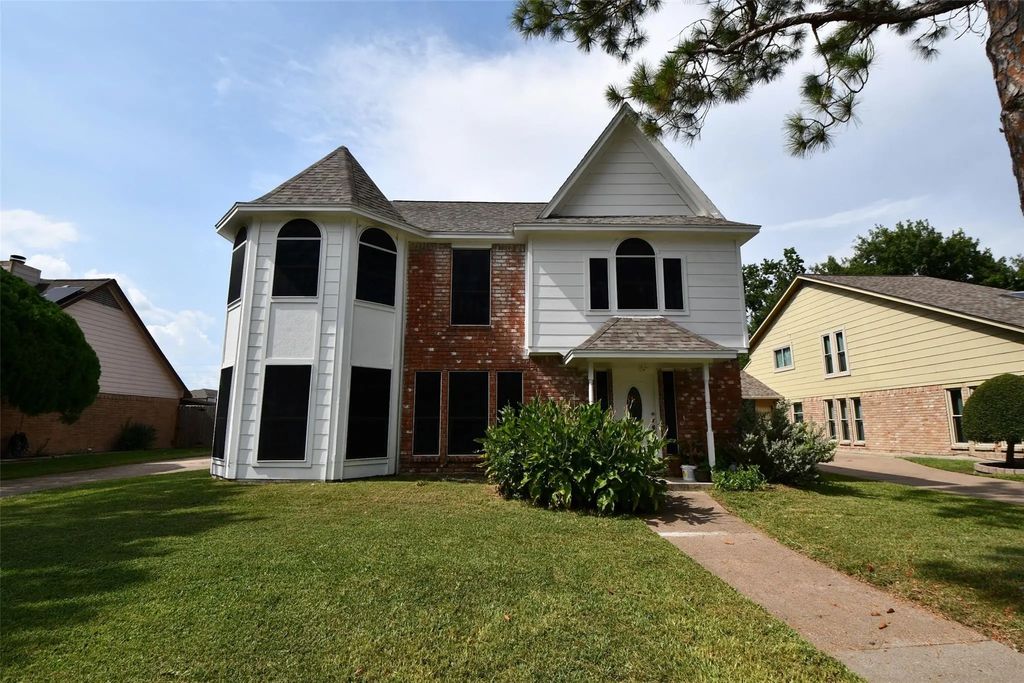 14706 W Bend Drive, Houston