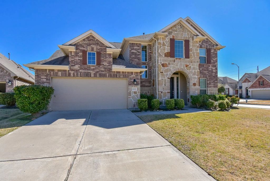 6102 Crested Song Circle, Richmond
