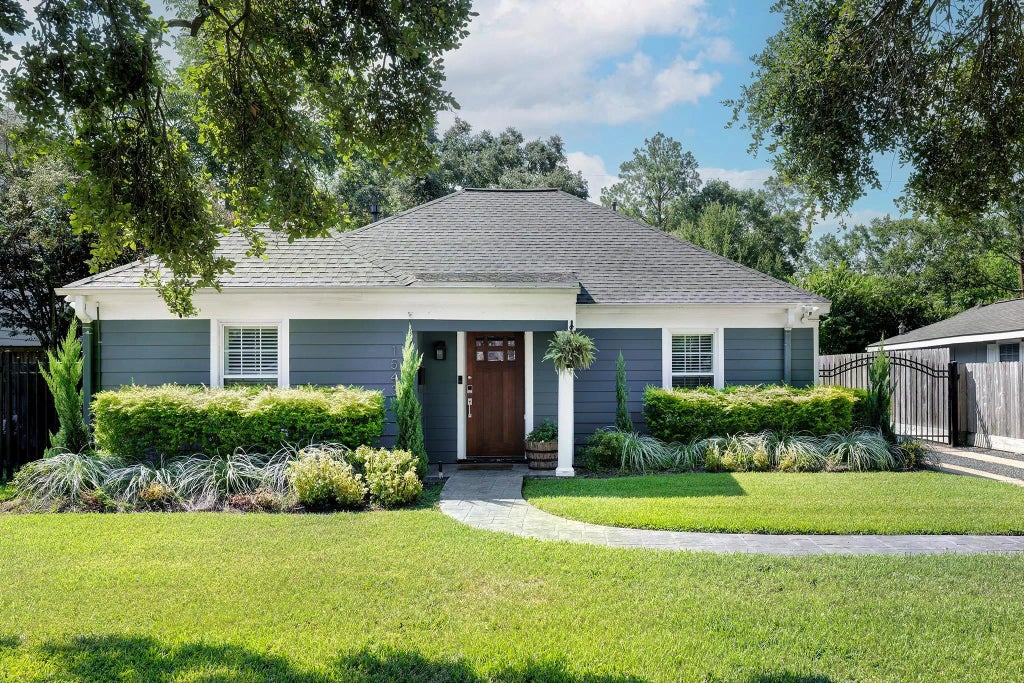 1543 Sue Barnett Drive, Houston