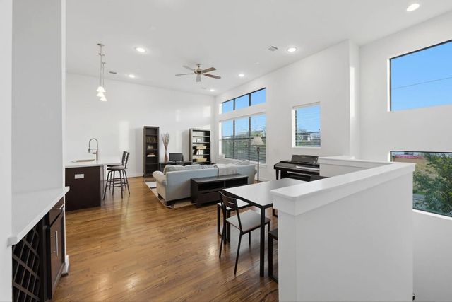 118 N Hutcheson Street, Houston
