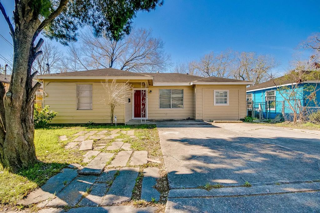 3742 Dreyfus Street, Houston