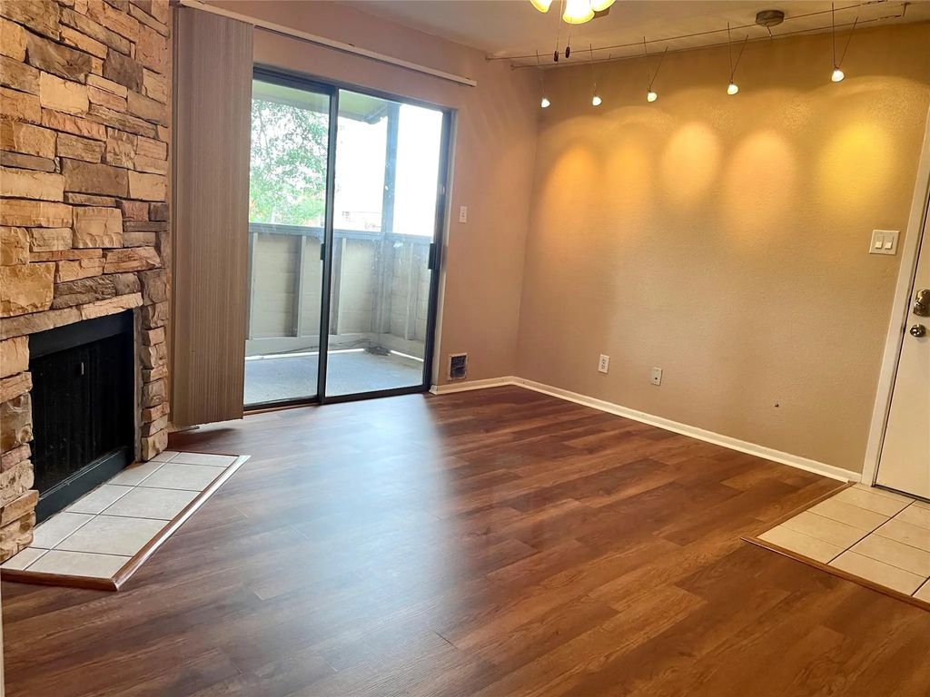 15534 Zabolio Drive 262, Houston