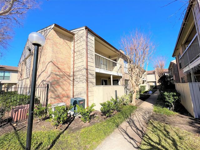 2120 Wilcrest Drive 121, Houston