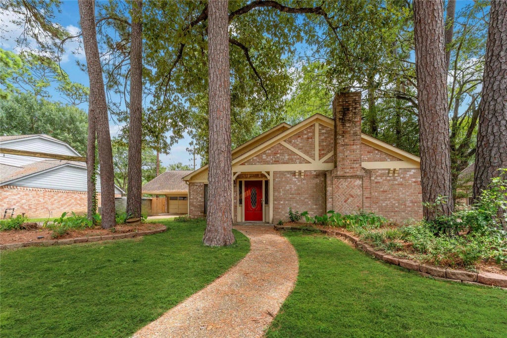 12915 Hunterfield Drive, Cypress