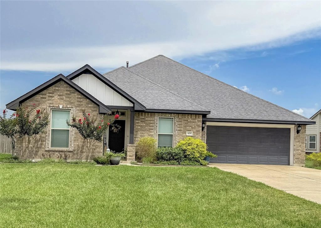 429 Twin Lakes Boulevard W, West Columbia