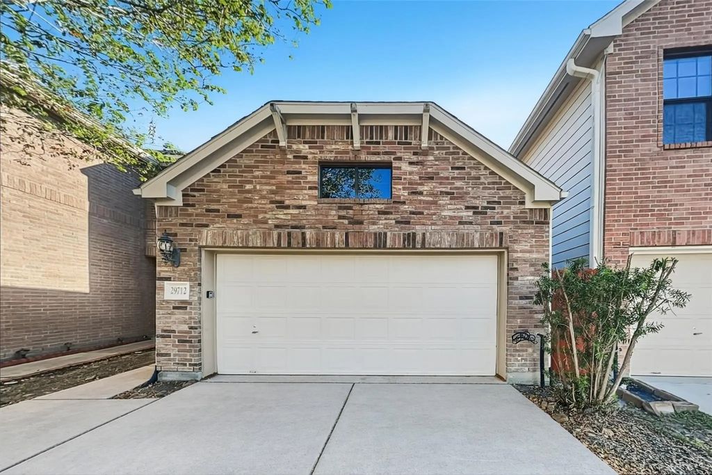 29712 Buffalo Canyon Drive, Spring