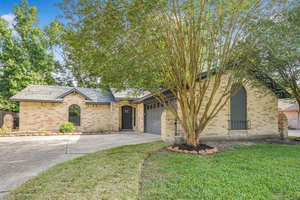 2614 Tinechester Drive, Houston