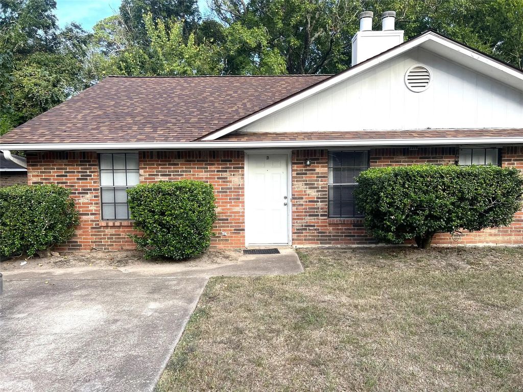 3008 Manor Lane B, Huntsville