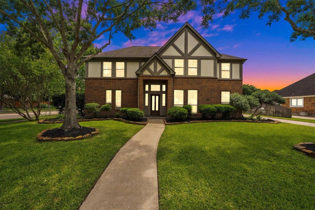 7318 Starbridge Drive, Houston