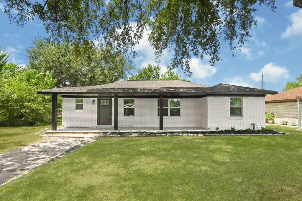 108 Chandler Drive, Baytown