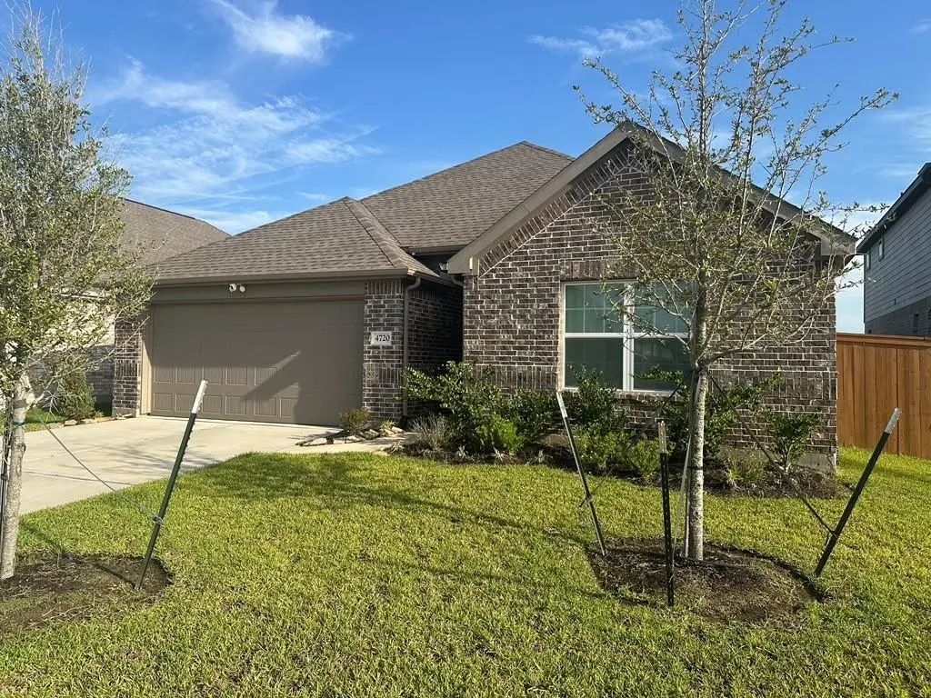4720 Peony Green Drive, Katy