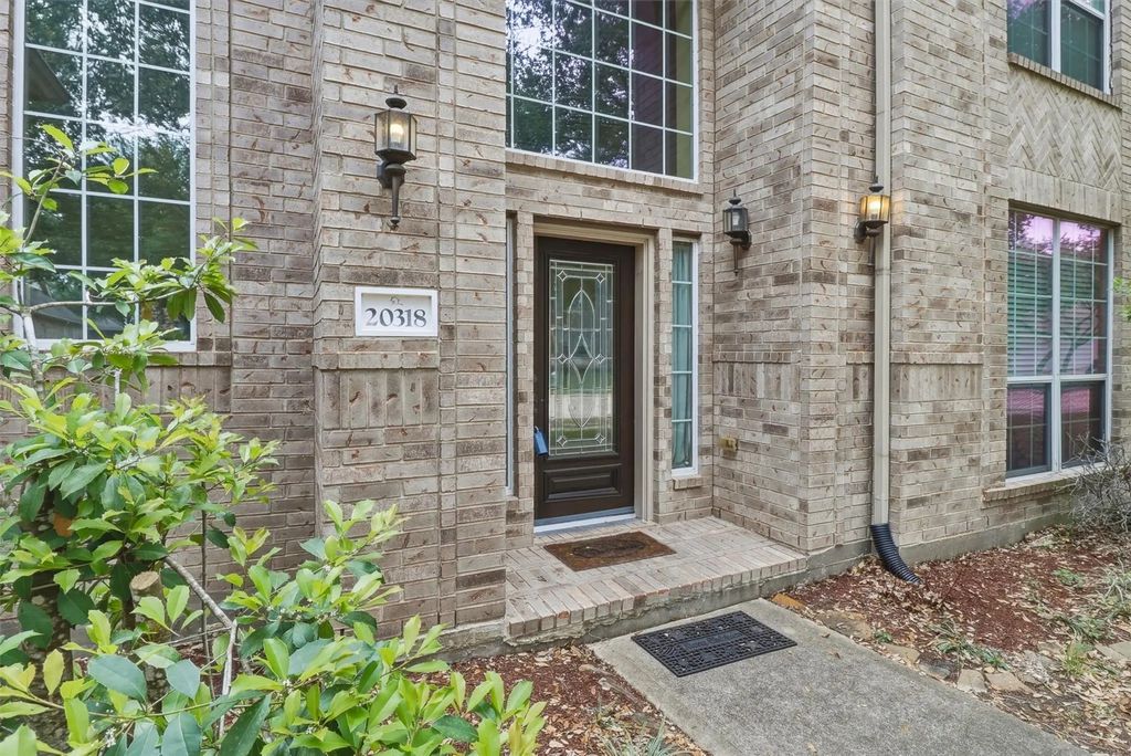 20318 Pebble Hollow, Richmond