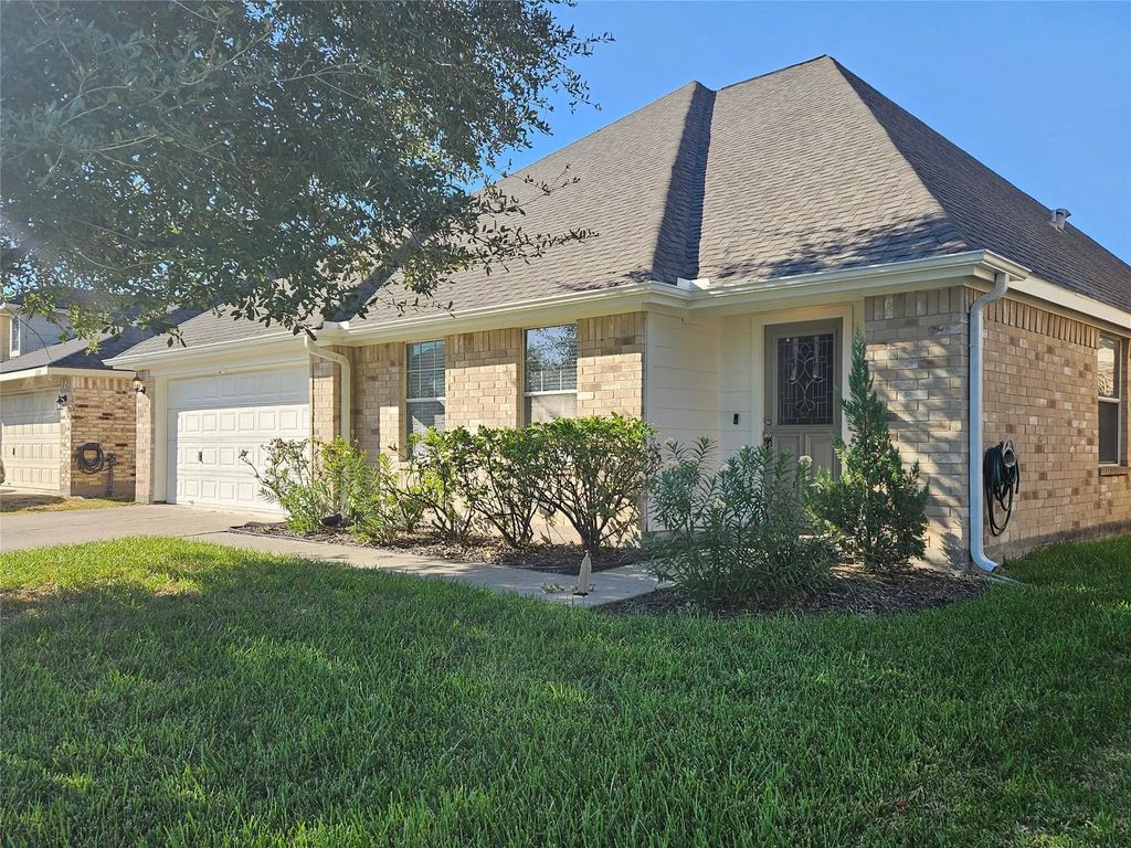2205 Sugar Hill Drive, Deer Park