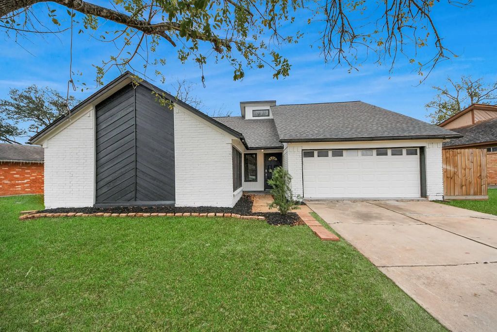 718 Land Grant Drive, Richmond