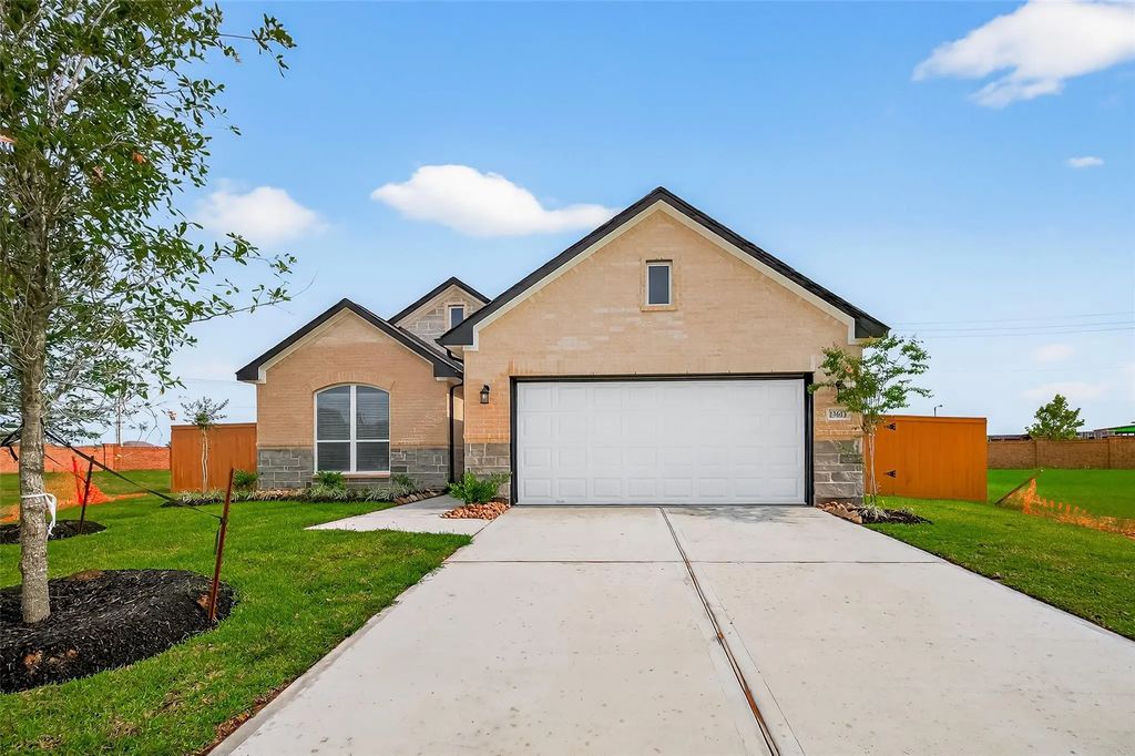 13613 Windward Mist Drive, Texas City