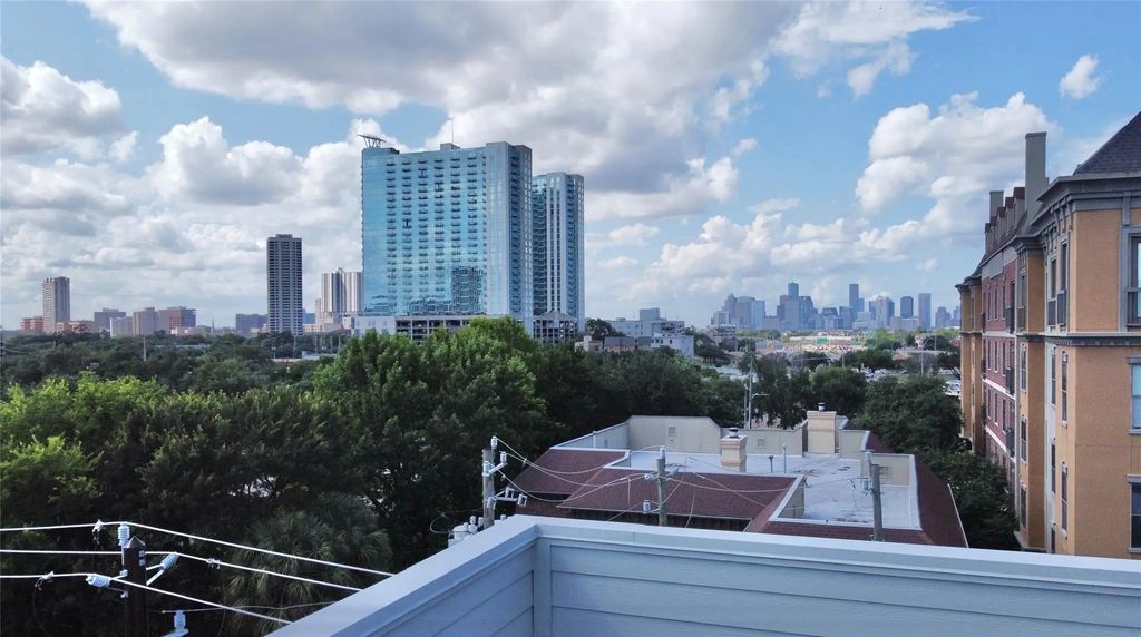 6110 Gehring Street, Houston