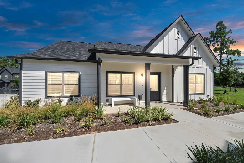 7711 Longmire Road 2, Conroe