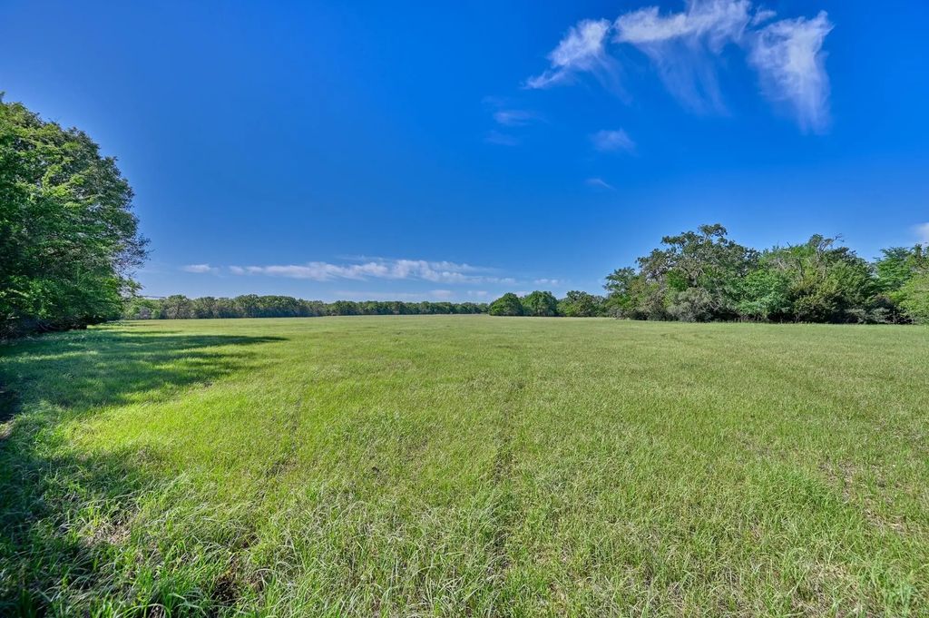 Tract 1 Lcr 800, Groesbeck