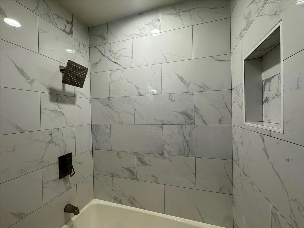 6500 Harbor Town Drive 3003, Houston