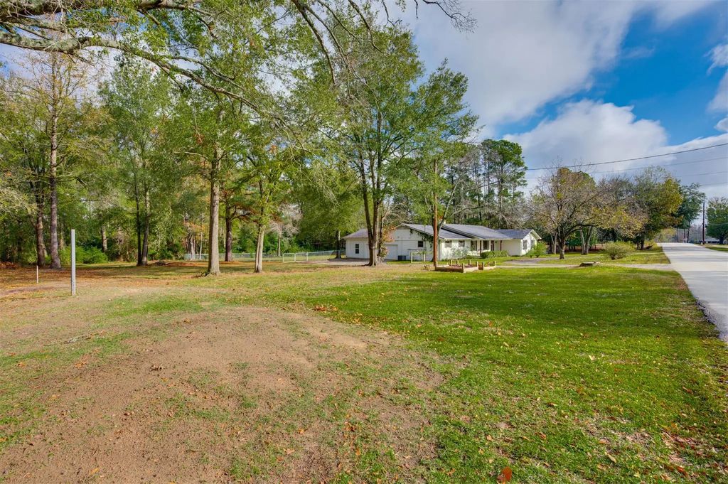 219 Perryman, Lindale