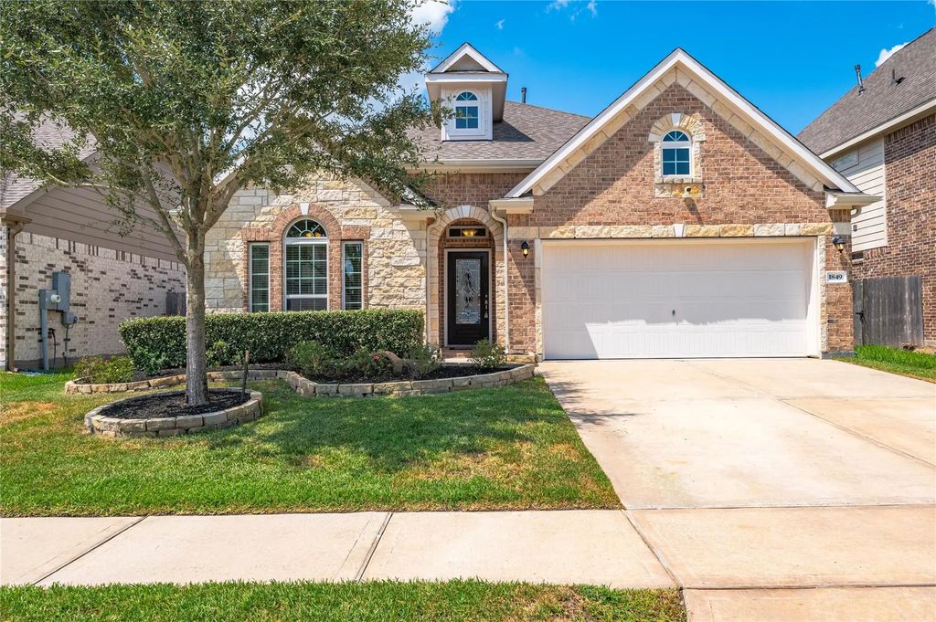 1849 Kenley Way, Alvin