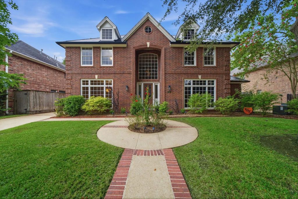 14 Hilshire Grove Lane, Hilshire Village