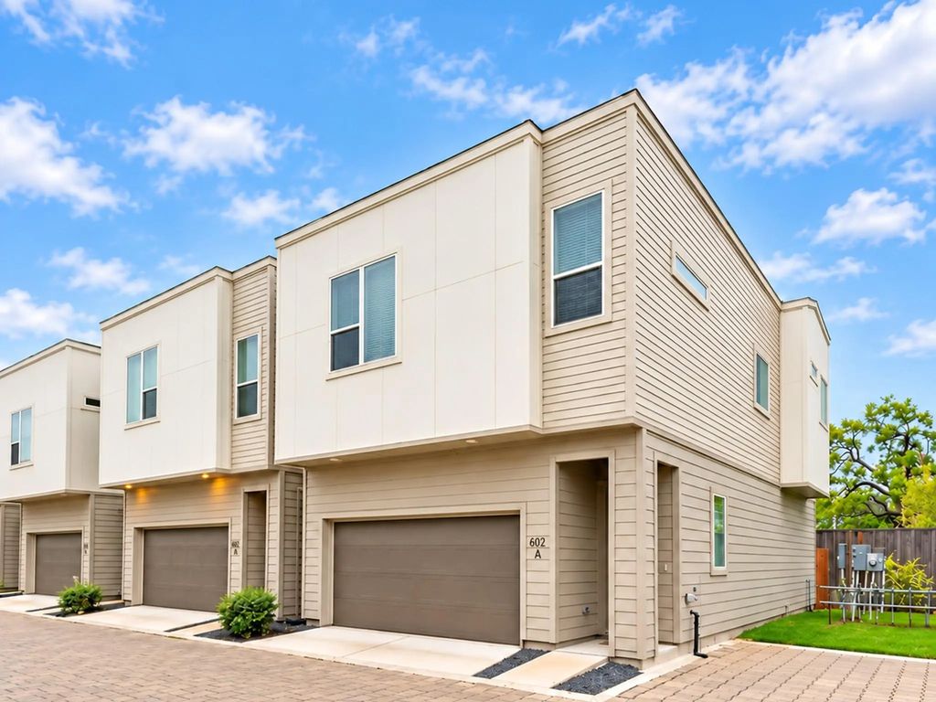 602 Thornton Road A, Houston