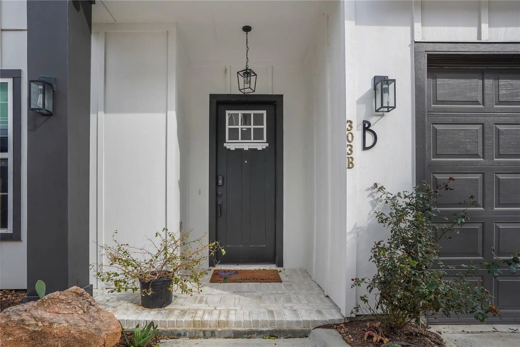 303 Blueberry Street B, Houston