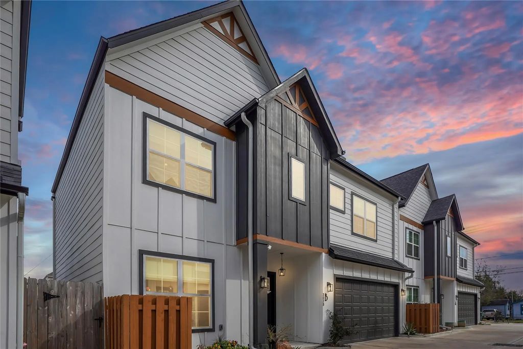 303 Blueberry Street B, Houston