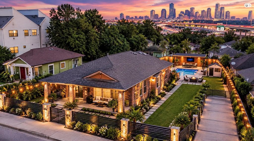 3317 Jefferson, Houston
