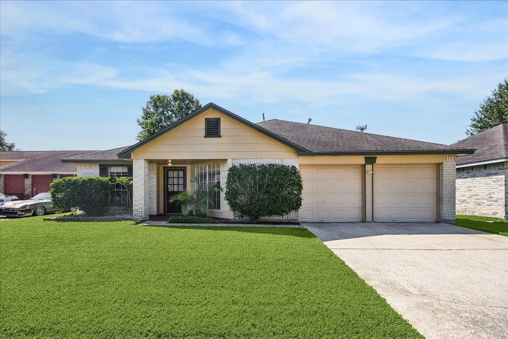 16911 Summer Dawn Place, Houston