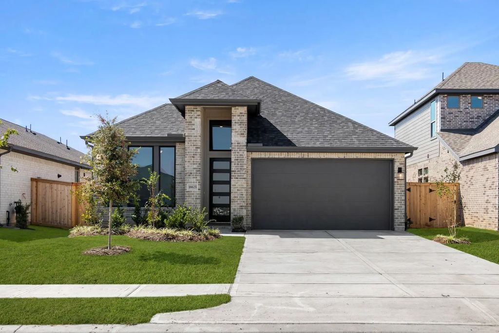 18623 Shamrock Isle Court, Hockley