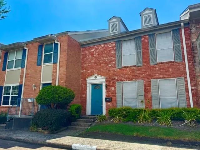 1605 W Sam Houston Parkway S, Houston