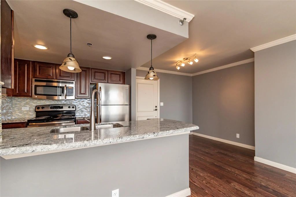 3525 Sage Road 1402, Houston
