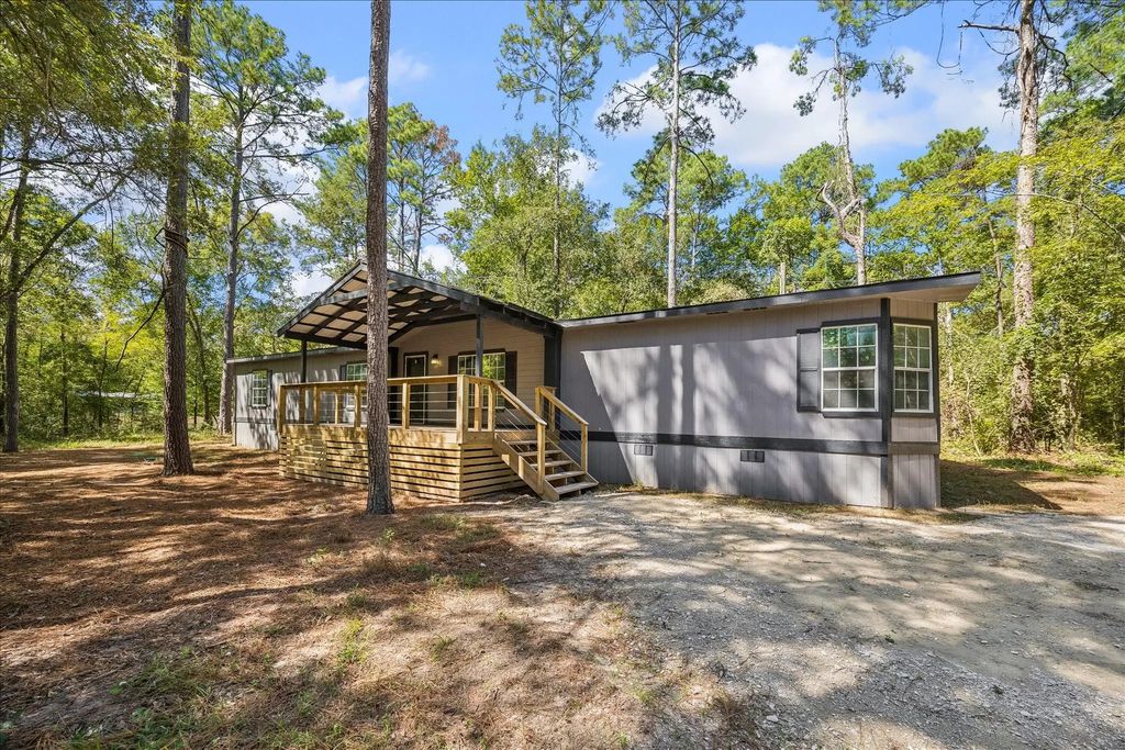 12228 Thornwood Drive, Plantersville