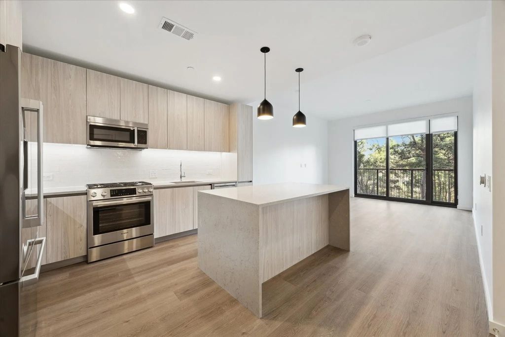 1 Riva Row 506, The Woodlands