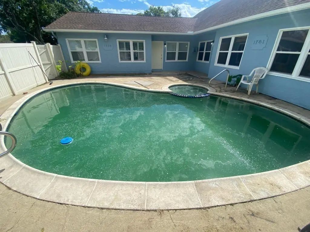 1739 W 7th Street, Freeport