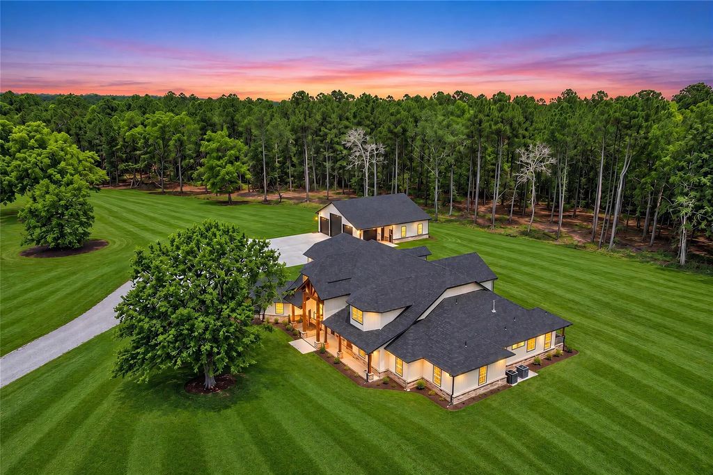 41 Pausel Road, New Waverly