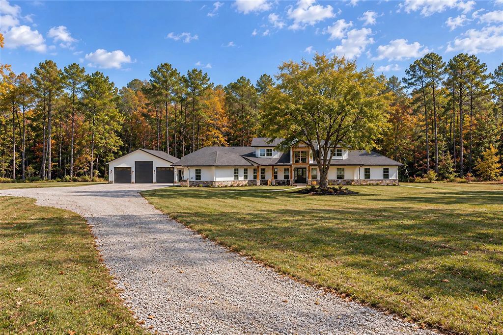 41 Pausel Road, New Waverly