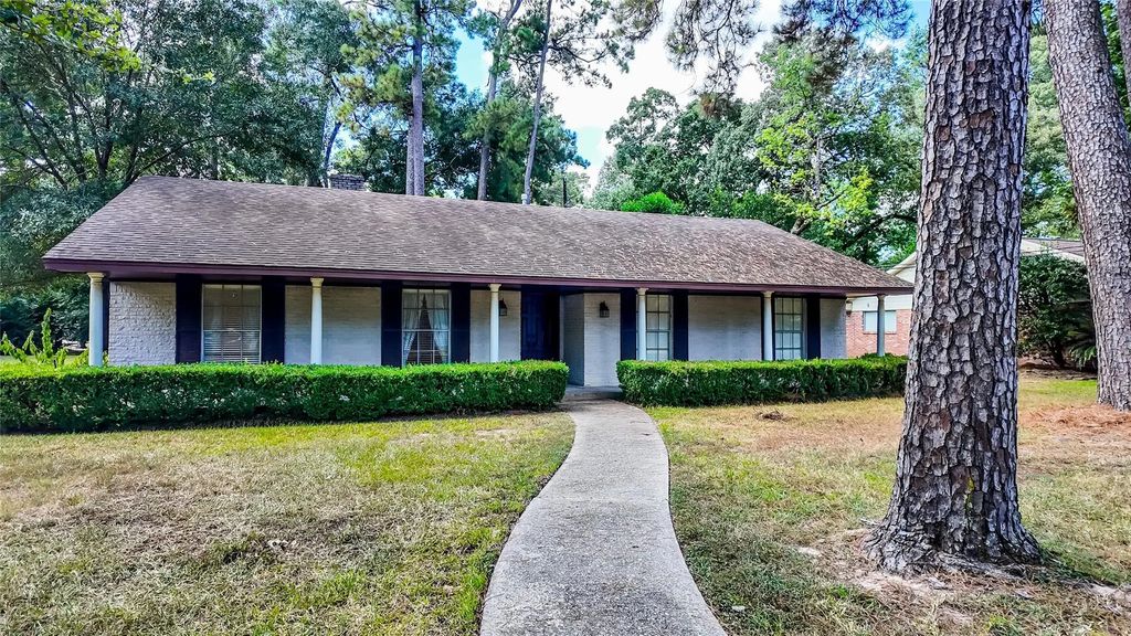 1014 Masters Way, Houston