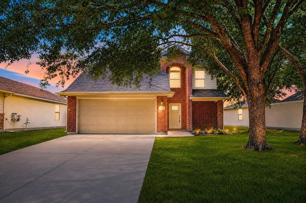 6 Thicket Grove Place, The Woodlands