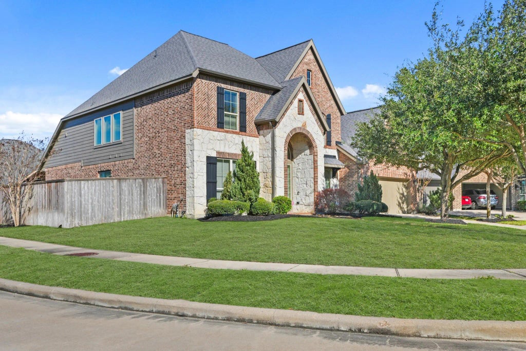 2523 Crossvine Drive, Katy