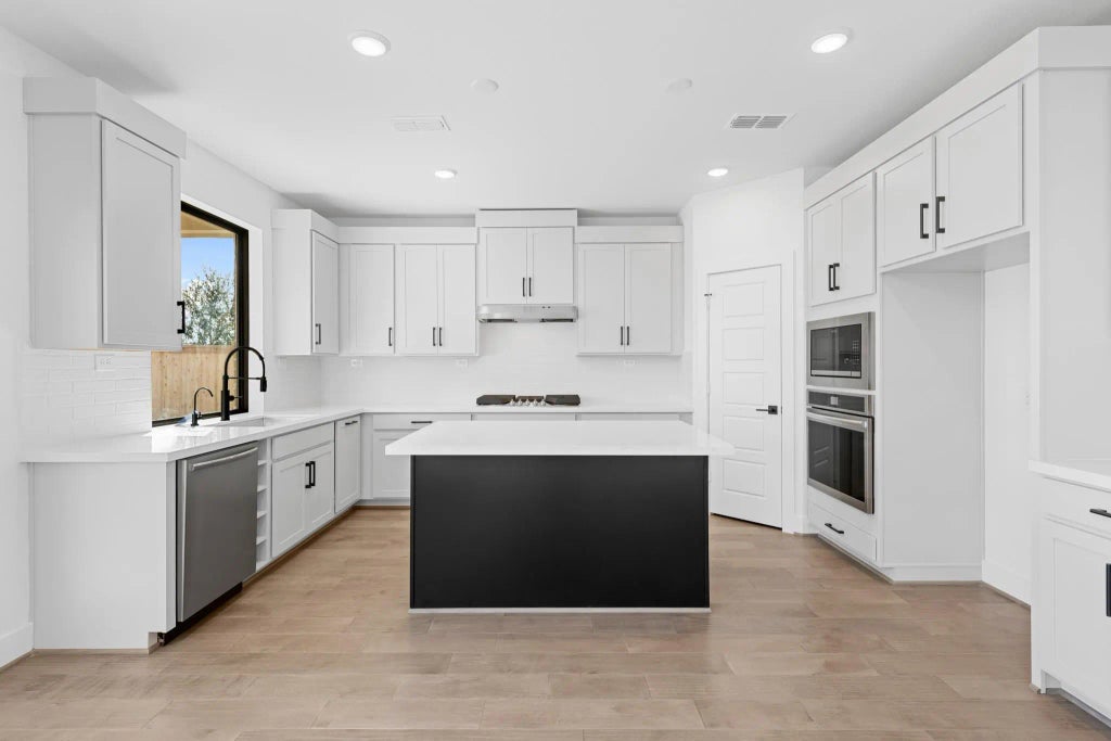 26546 Delightful Drive, Hockley