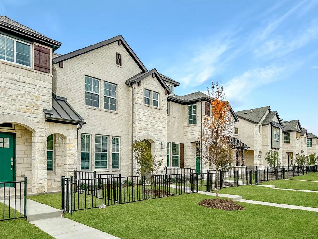 4124 Ruth Alley, Grand Prairie