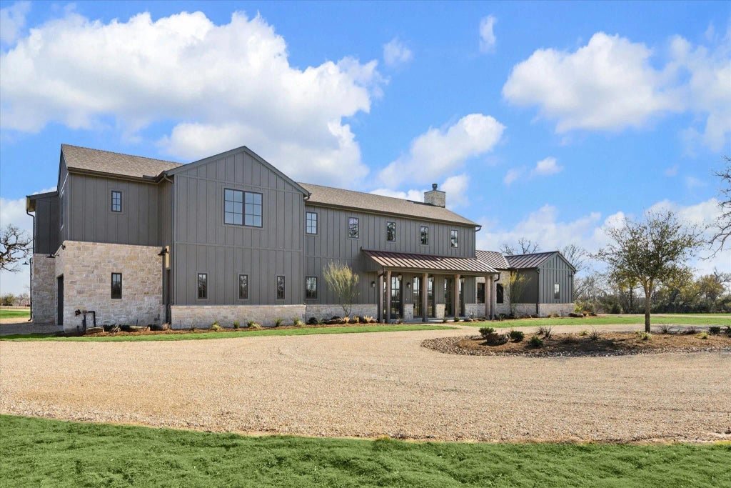 5989 Brazos Bow Way, Washington