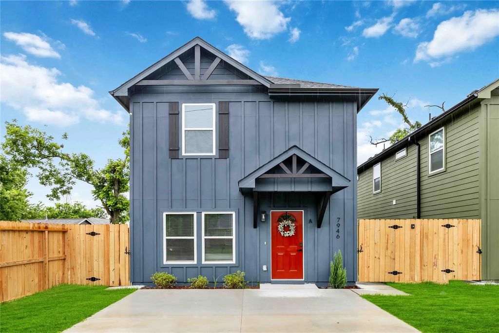 7946 Fields Street A, Houston