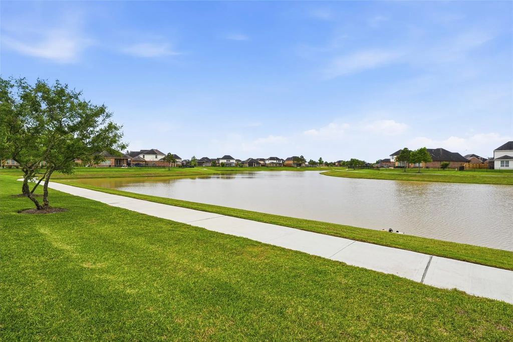 9422 Harmony Lake Lane, Richmond
