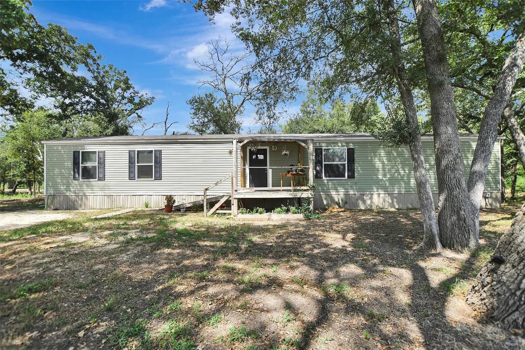 25765 Tyler Park, Bedias